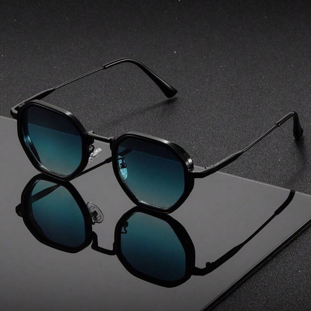 Vintage Outdoor Fashion - 1 paire de lunettes de soleil