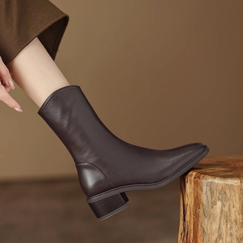 Bottines en cuir à bout carré  - Vintage Fashion Dresses avis et prix